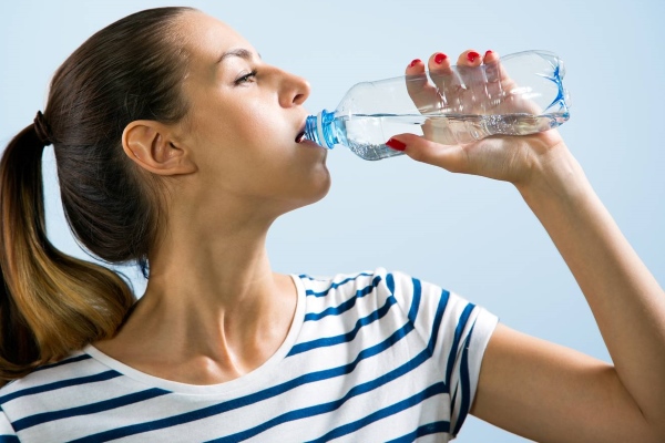 Потребление воды во время диеты